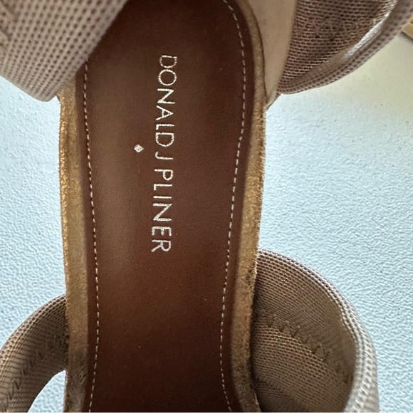 Donald j pliner woman’s heels - Picture 5 of 5